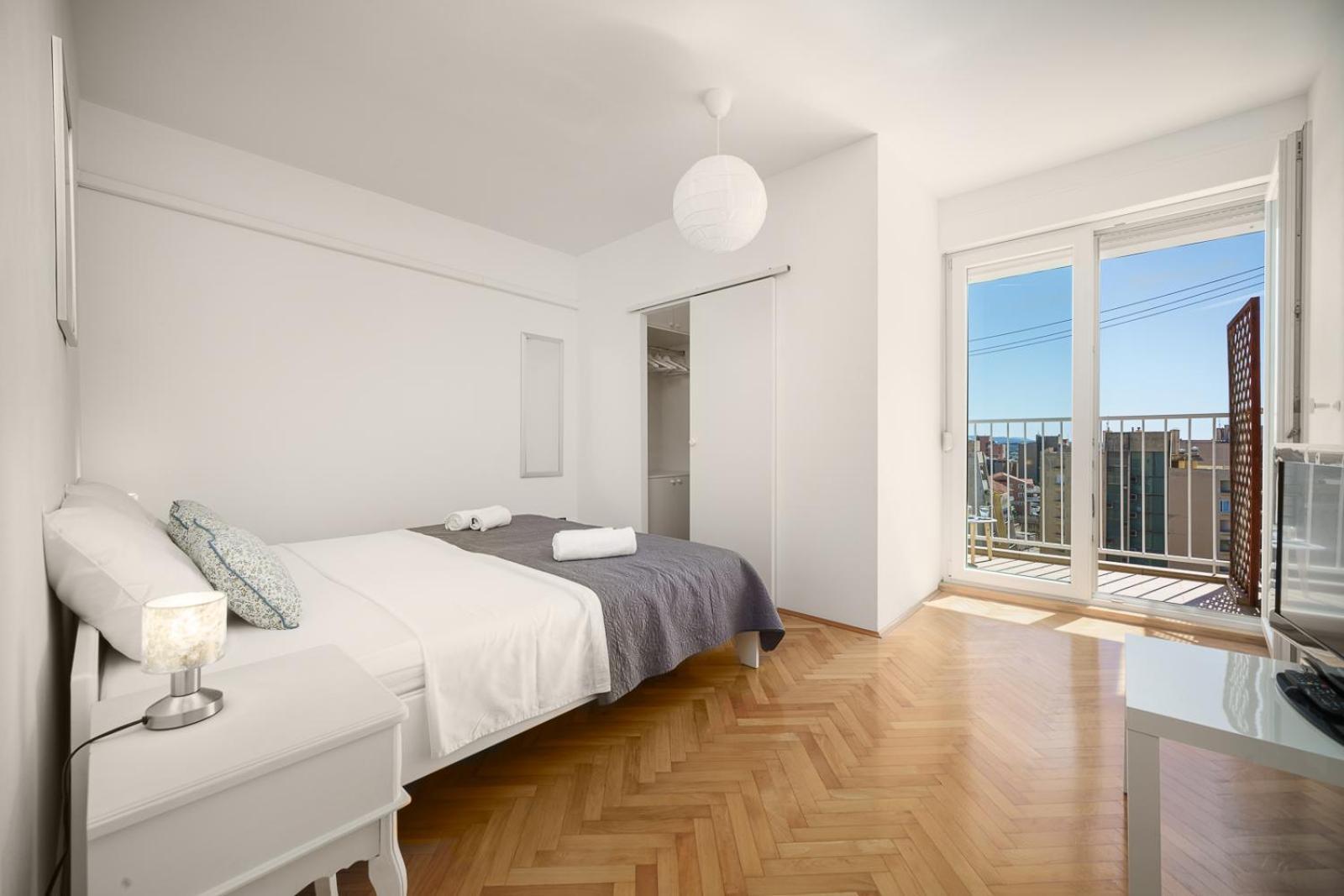 9Th Floor Apartment Sibenik Bagian luar foto