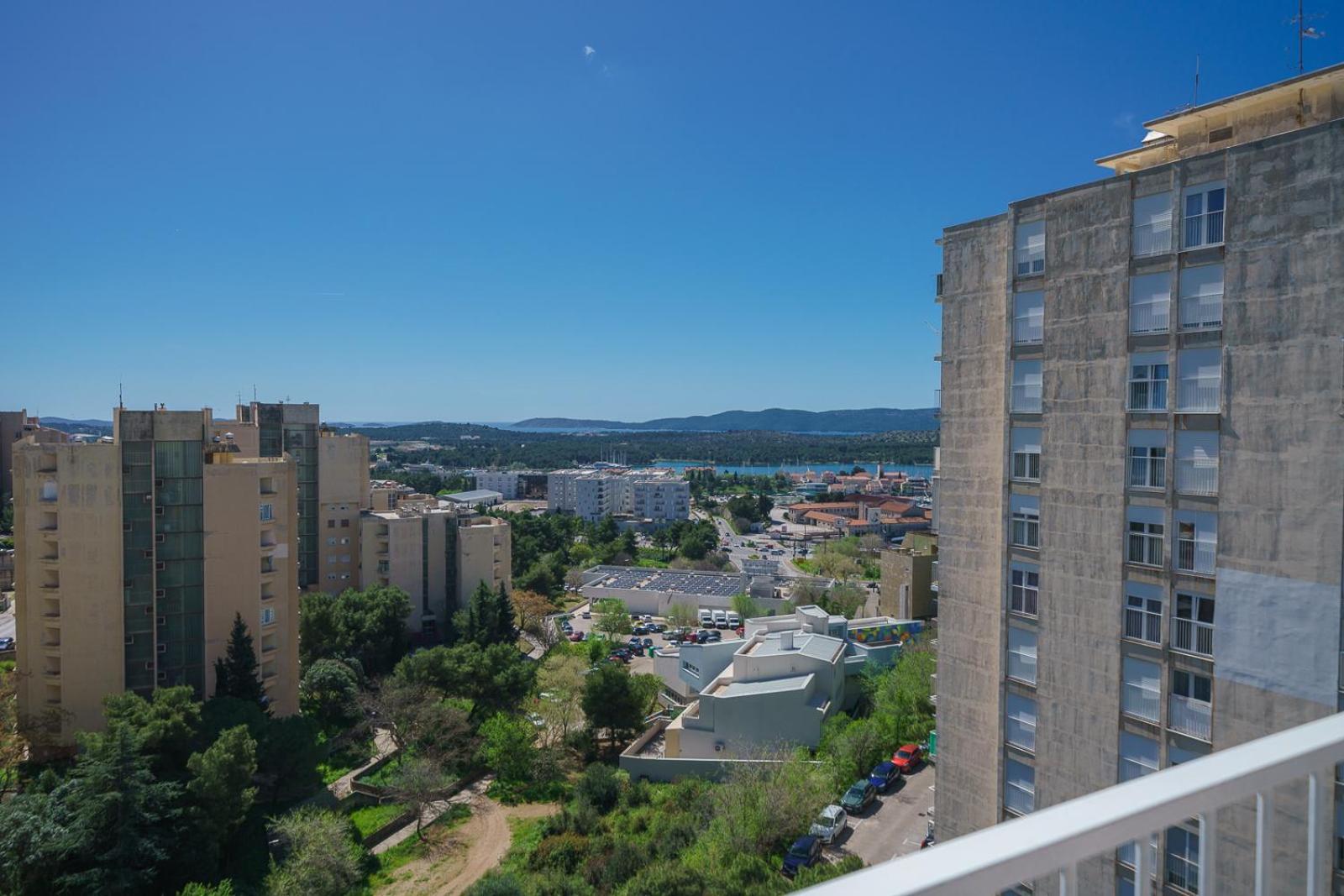 9Th Floor Apartment Sibenik Bagian luar foto